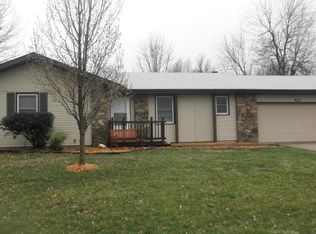 820 W Sunset St, Springfield, MO 65807