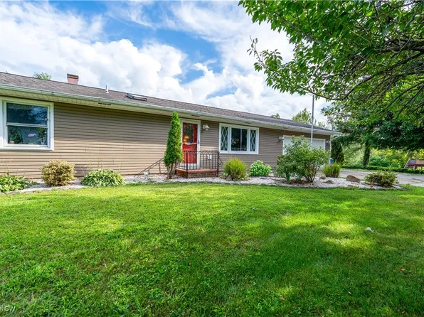 659 Lake Rd, Conneaut, OH 44030