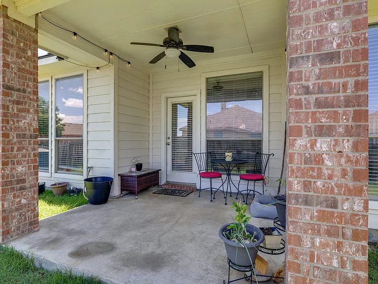 10826 Calderwood Ln — Photo 9