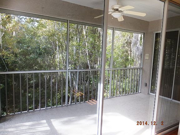 Screened Balcony 