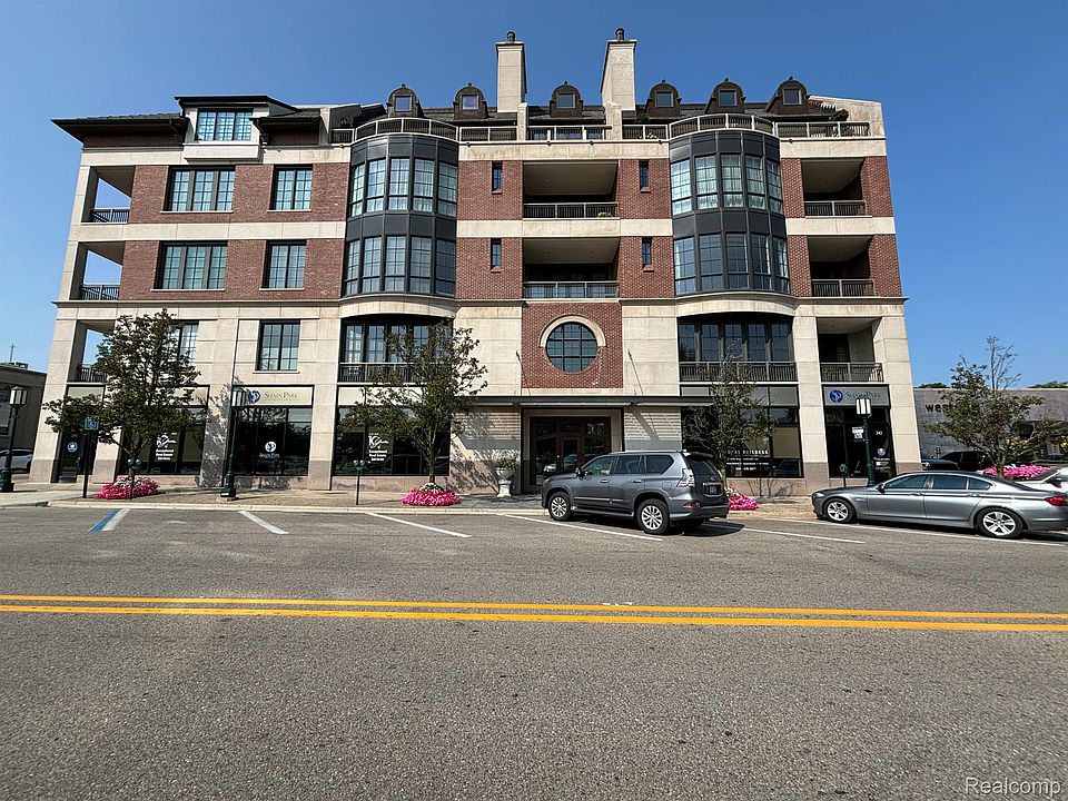 1st image of 250 Martin St APT 302