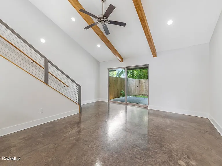 102 Oak Plains Aly — Photo 7