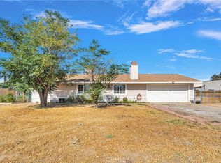 10642 Manhasset Rd, Apple Valley, CA 92308