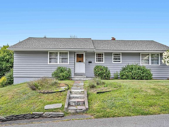 3rd image of 28 Waterman Street