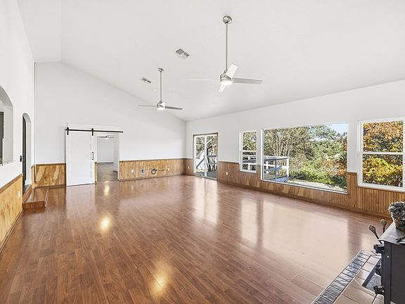 2nd image of 783 Country Creek Ln