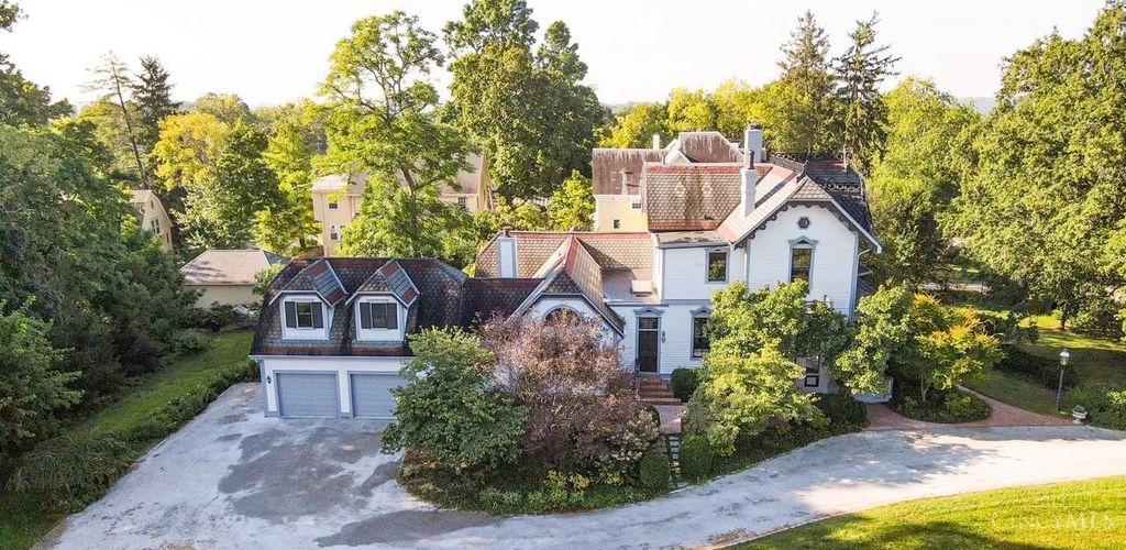 Real estate listing image