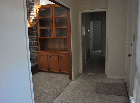 Front Foyer and Hallway to Bedrooms