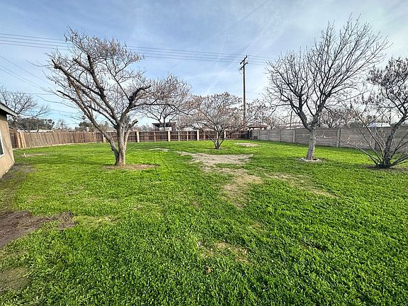 4th image of 10832 W Moor Ct