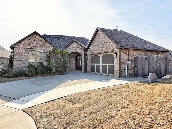 4th image of 1716 Harvest Ln