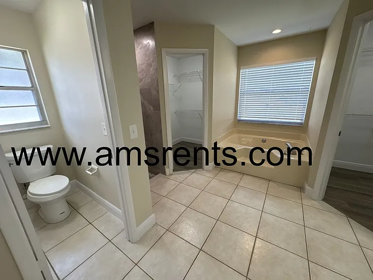 1080 Hali Ridge Ct — Photo 23