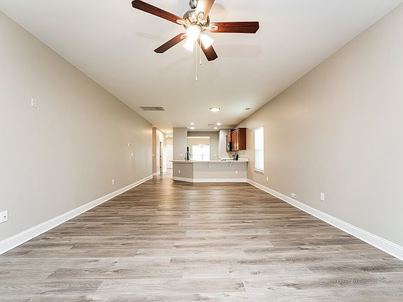 4th image of 5084 Summerview Ln
