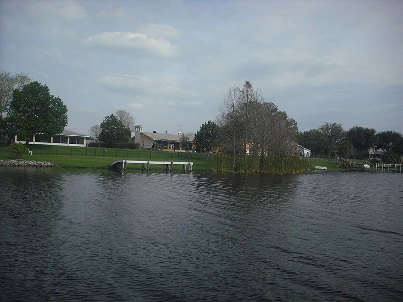 The House is on the Kissimmi River