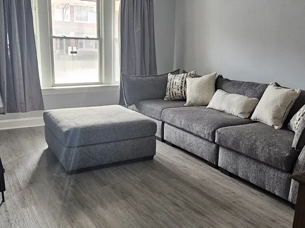 7712 S Carpenter St Floor 1, Chicago, IL 60620