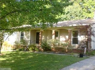 3208 Buckingham Ct, High Point, NC 27265