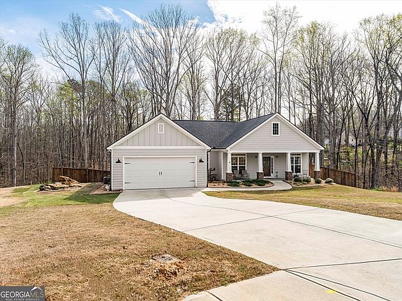 4th image of 48 Weatherbrooke Ln
