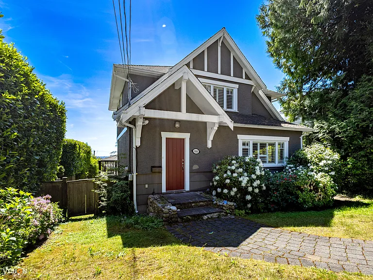 1460 Nelson Ave — Photo 30