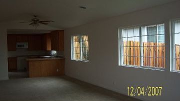 5th image of 15953 22nd Ave