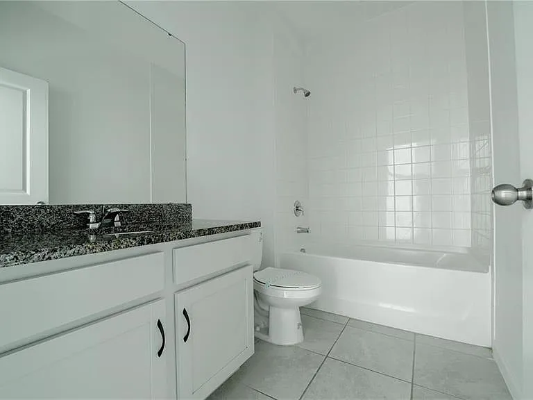 1194 Boardwalk Pl — Photo 10