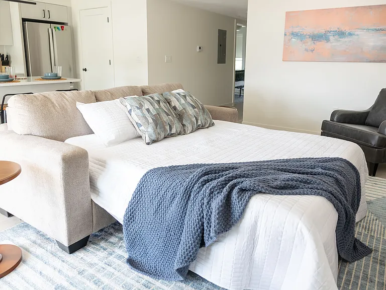 1700 N Manhattan Ave #206 — Photo 17