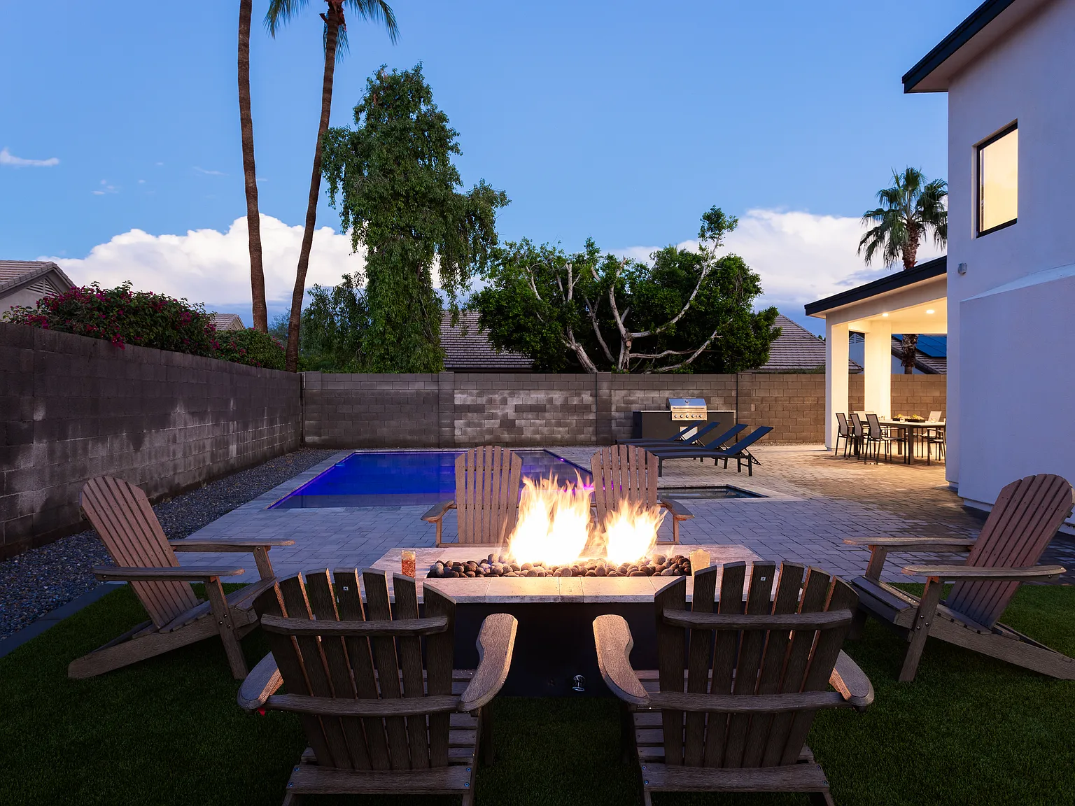 5 bed, 4.5 bath, 4500 sqft, $15,995 — Photo 3