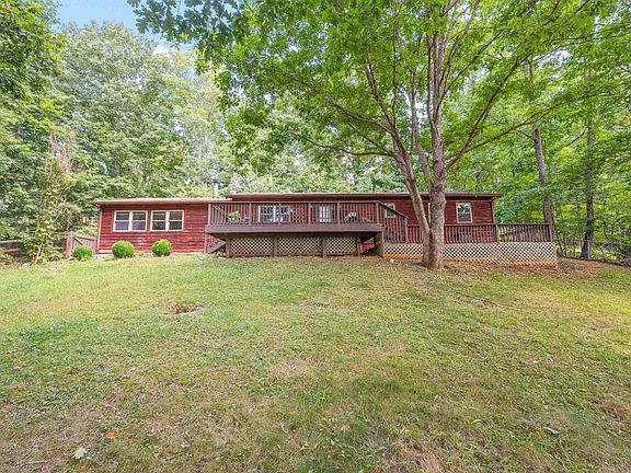 3rd image of 4516 Wayside Dr