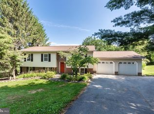 335 Shamer Run Dr, Hampstead, MD 21074
