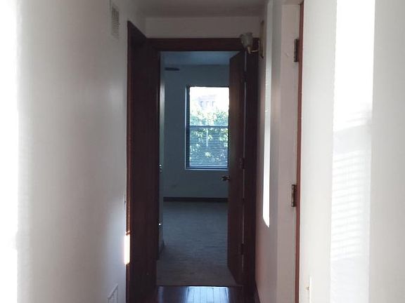 5th image of 641 W Grand Ave APT 3
