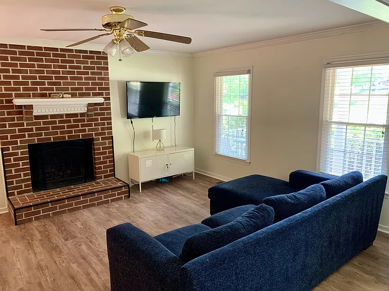 5948 Park Forest Ln — Photo 9