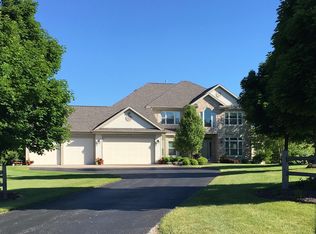 W6388 Oak View Ln, Plymouth, WI 53073