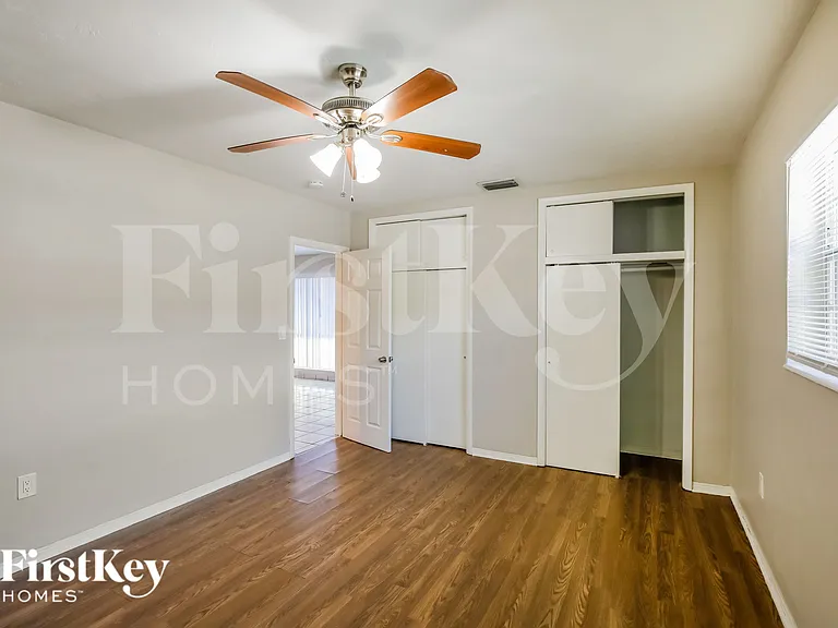 7925 Indigo St — Photo 10