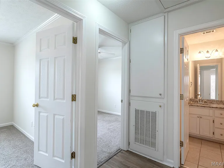 1161 Stafford Dr — Photo 22