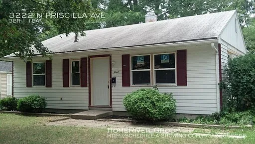 3222 N Priscilla Ave photo 1