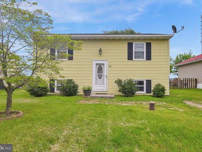 30 Fawn Ave, New Oxford, PA, 17350