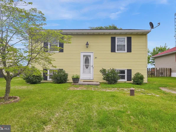 30 Fawn Ave, New Oxford, PA 17350