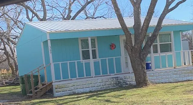 1 bed, 700 sqft, $1,200 — Photo 2