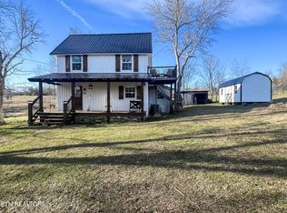 285 John Nitzscheke Rd, Sunbright, TN 37872