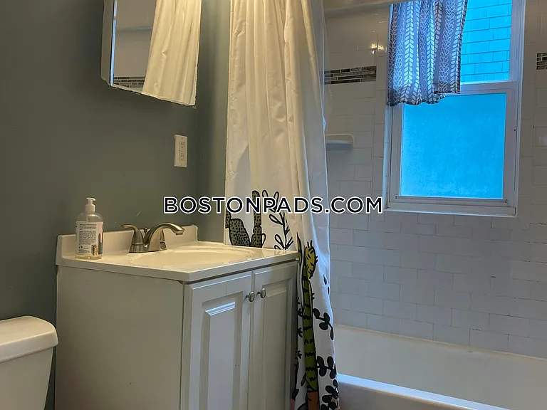 64 Frederick Ave #1 — Photo 9