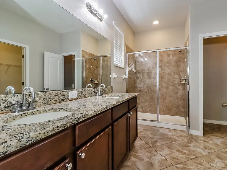 11622 Lake Blvd — Photo 12