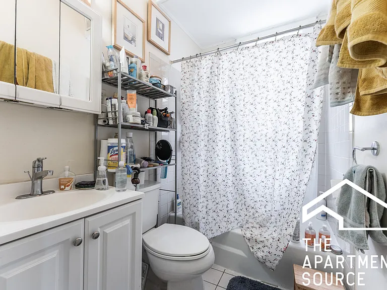 2615 N Halsted St #3 — Photo 8