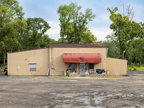 2nd image of 2350 3rd Ave S