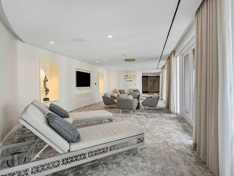 220 SE Mizner Blvd #604 — Photo 35