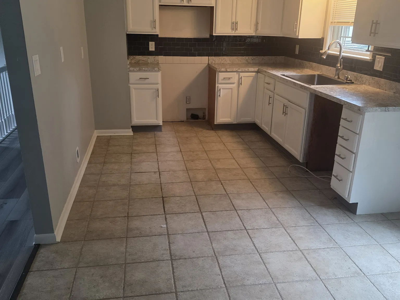 3 bed, 1512 sqft, $2,195 — Photo 2