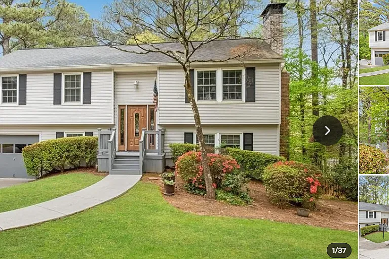 210 Pinehurst Ln — Photo 1