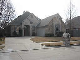 1st image of 8468 Emerald Cir