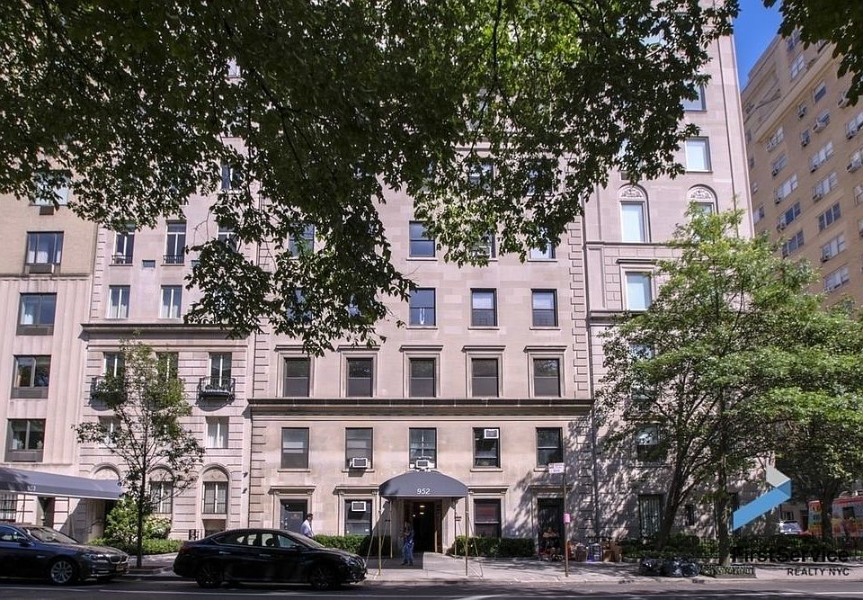 1st image of 952 5th Ave APT 7