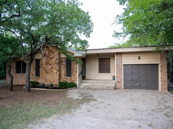 507 Longo Ct, Runaway Bay, TX 76426