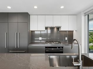 2135 Springer Ave #1506, Burnaby, BC V5B 3N1
