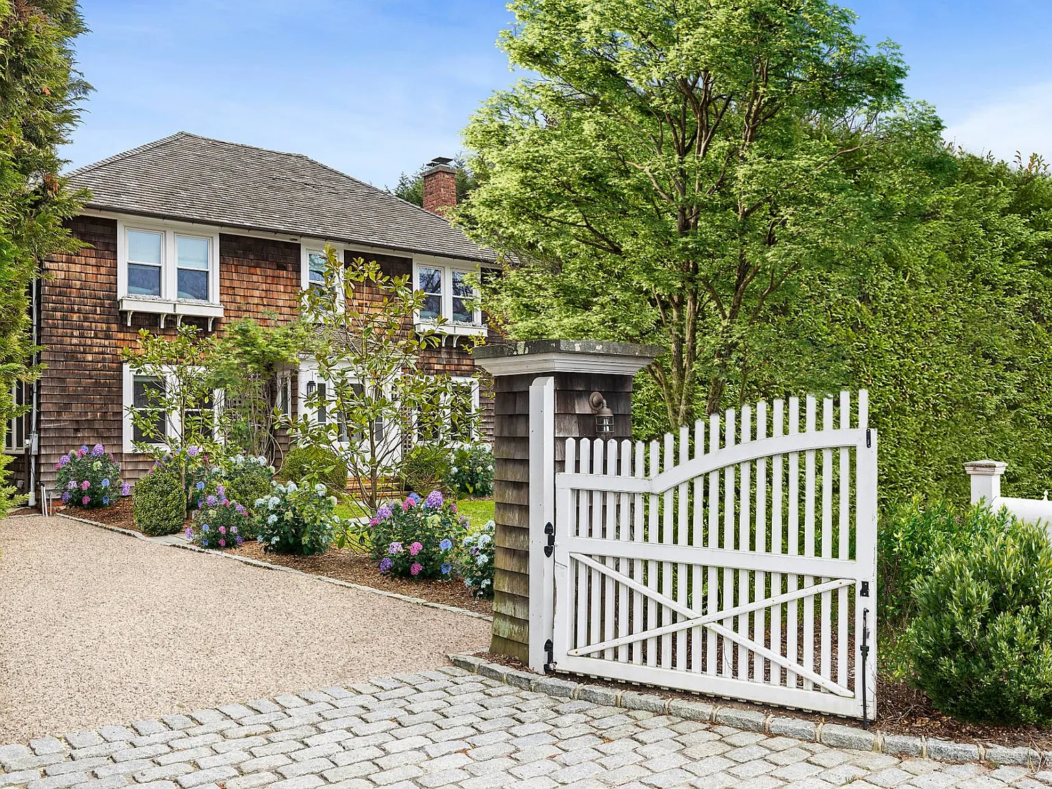 Southampton Village Dream Rental — Photo 2