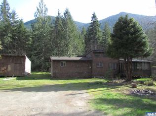 834 Little River Rd, Port Angeles, WA 98363