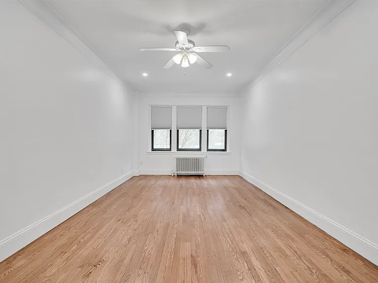 137 Englewood Ave #5 — Photo 22
